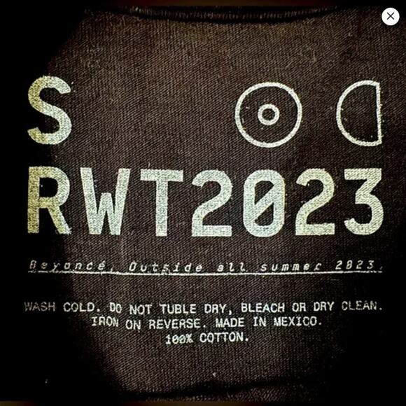 Beyoncé Renaissance World Tour Tee Small NWOT Official Concert Merch - Picture 9 of 9